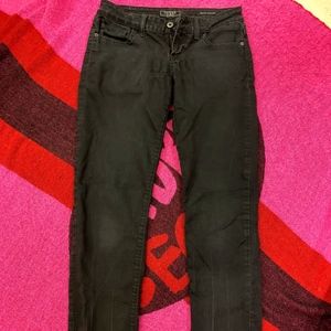 Guess Starlet Straight Leg Black Jeans Size 27